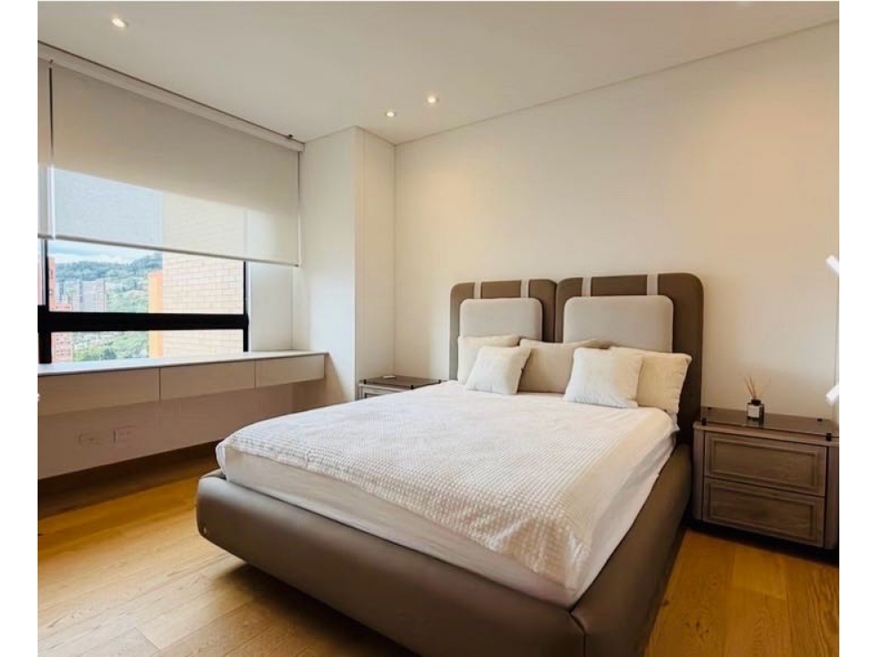 Apartamento en venta en El Poblado, Medellín · foto 5 de 24