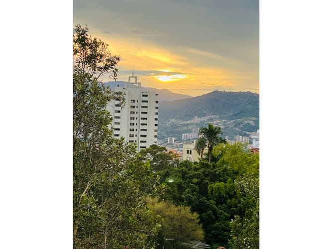 Apartamento en venta en El Poblado, Medellín · foto 11 de 24