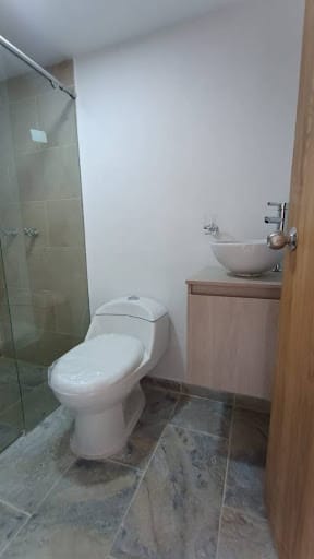 Apartamento de 3 alcobas en arriendo en Cimarronas, Rionegro, 52 m² · foto 10 de 10