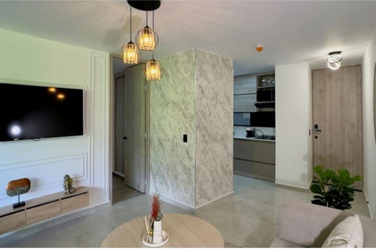 Apartamento en venta en El Poblado, Medellín · foto 2 de 12