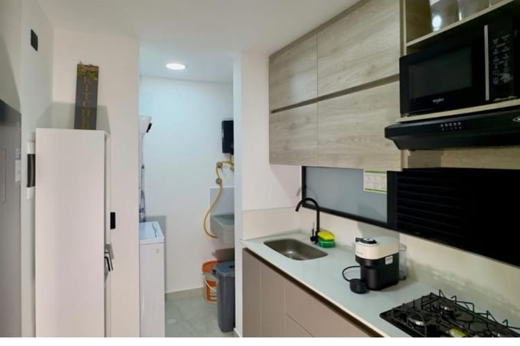 Apartamento en venta en El Poblado, Medellín · foto 9 de 12