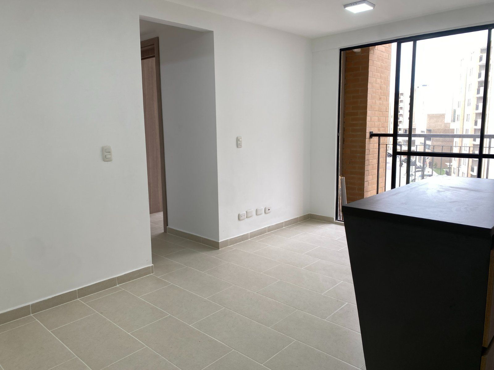 Apartamento en arriendo en Cimarronas, Rionegro · foto 2 de 9