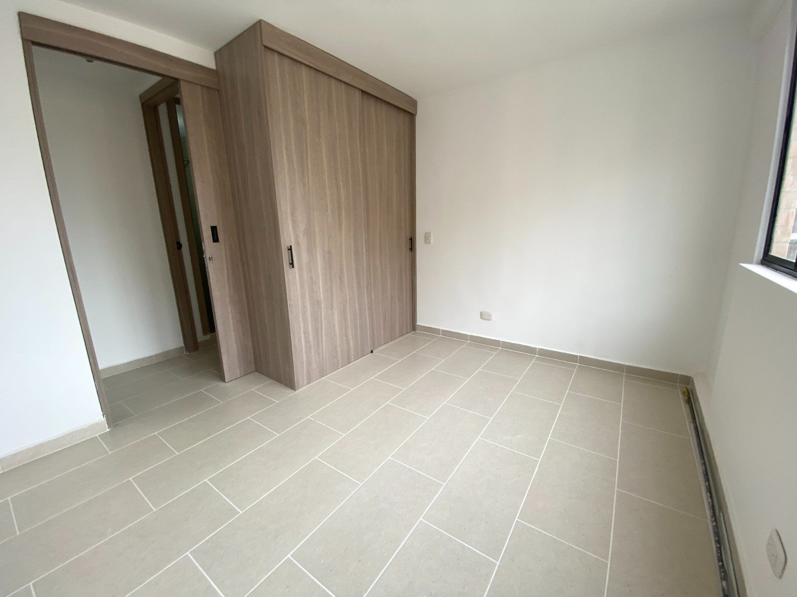 Apartamento en arriendo en Cimarronas, Rionegro · foto 5 de 9