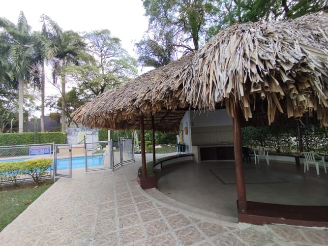 Apartamento de 4 alcobas en venta en El Refugio, Cali, 135 m² · foto 14 de 14