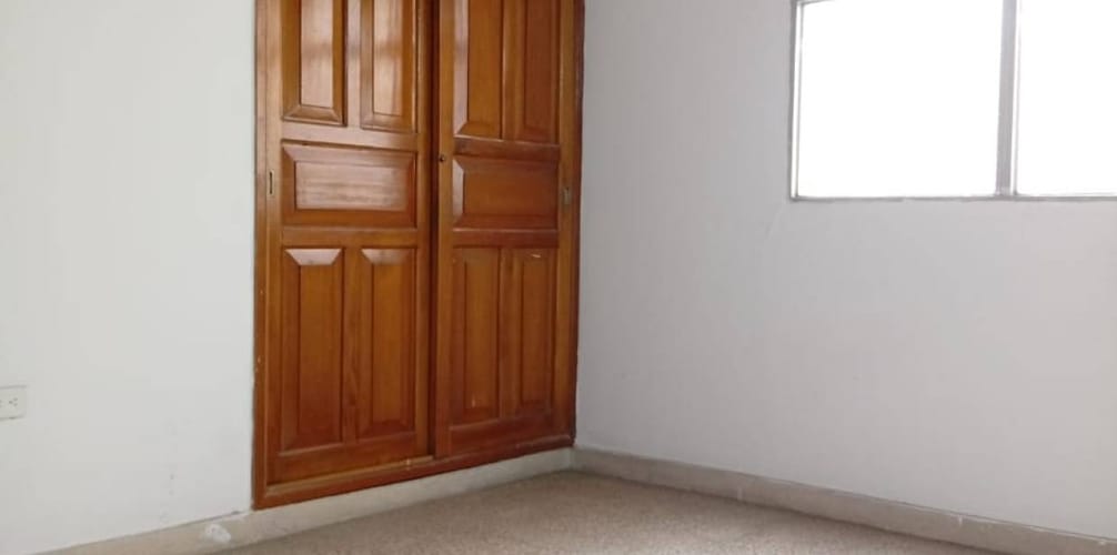 Apartamento de 2 alcobas en arriendo en Guayaquil, Medellín, 83 m² · foto 8 de 9