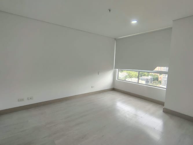 Apartamento de 3 alcobas en arriendo en El Poblado, Medellín, 137 m² · foto 13 de 18