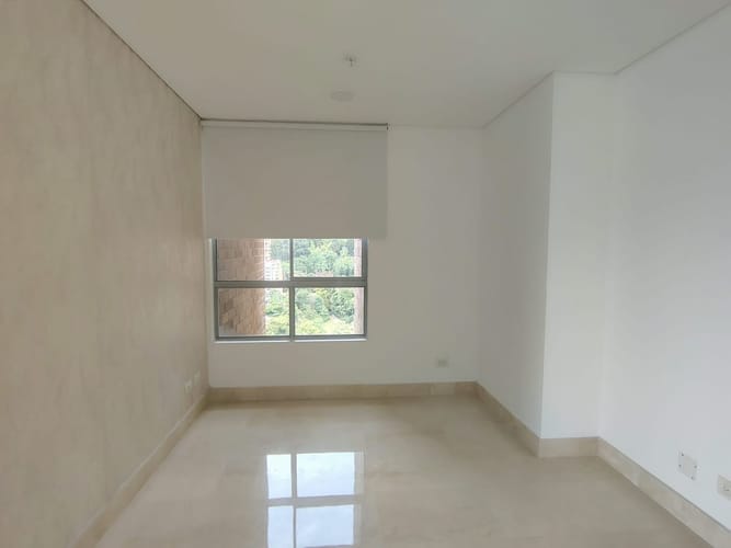 Apartamento de 3 alcobas en arriendo en El Poblado, Medellín, 137 m² · foto 15 de 18