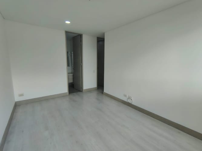 Apartamento de 3 alcobas en arriendo en El Poblado, Medellín, 137 m² · foto 10 de 18
