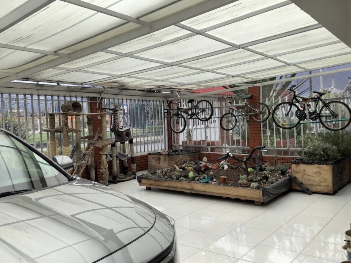 Casa en venta en La Patria, Bogotá · foto 2 de 24