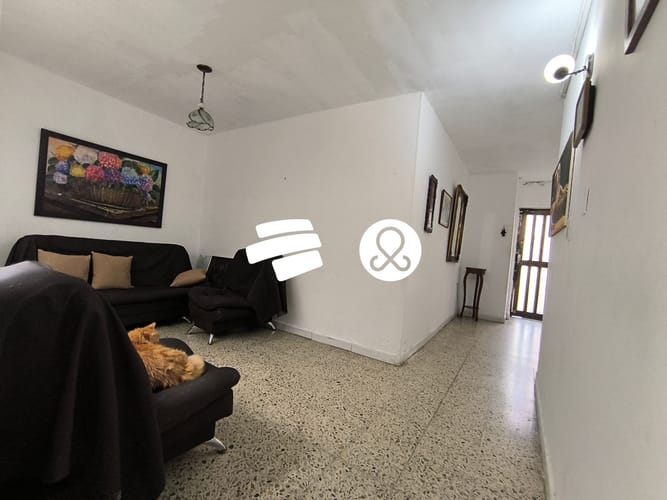 Casa de 4 alcobas en venta en Boston, Medellín, 193 m² · foto 2 de 20