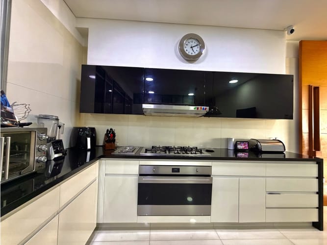 Apartamento de 3 alcobas en venta en Los Rosales, Bogotá, 402 m² · foto 13 de 24