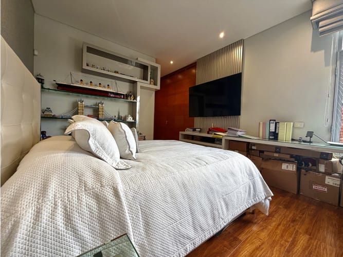Apartamento de 3 alcobas en venta en Los Rosales, Bogotá, 402 m² · foto 15 de 24