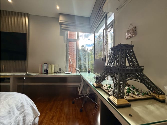Apartamento de 3 alcobas en venta en Los Rosales, Bogotá, 402 m² · foto 17 de 24
