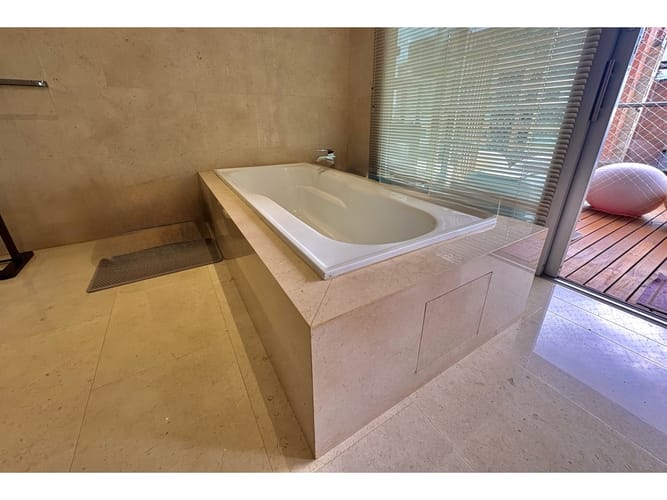 Apartamento de 3 alcobas en venta en Los Rosales, Bogotá, 402 m² · foto 20 de 24