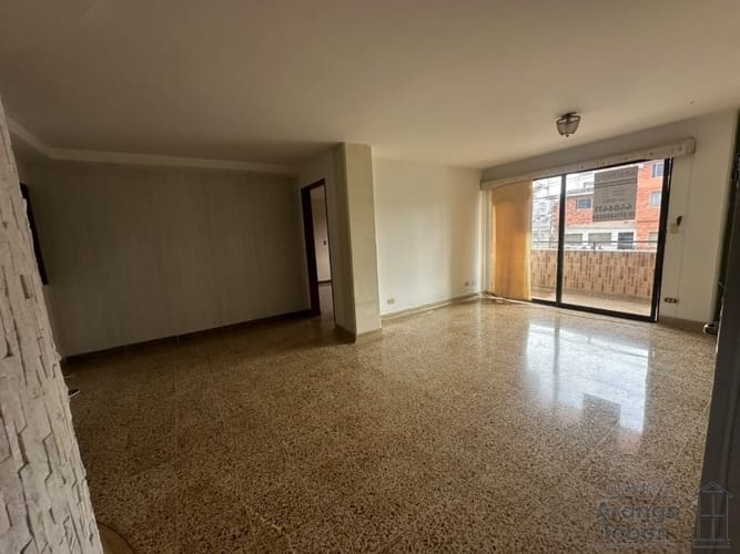 Apartamento de 4 alcobas en arriendo en San Joaquin, Medellín, 90 m² · foto 3 de 12