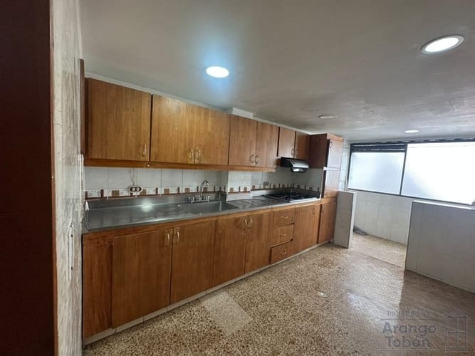Apartamento de 4 alcobas en arriendo en San Joaquin, Medellín, 90 m² · foto 4 de 12