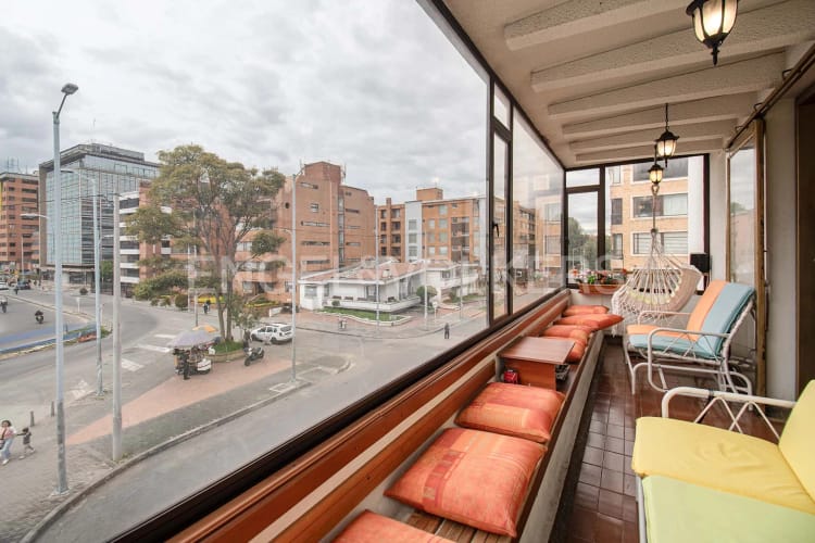 Apartamento de 3 alcobas en venta en Chicó Navarra, Bogotá, 204 m² · foto 14 de 19