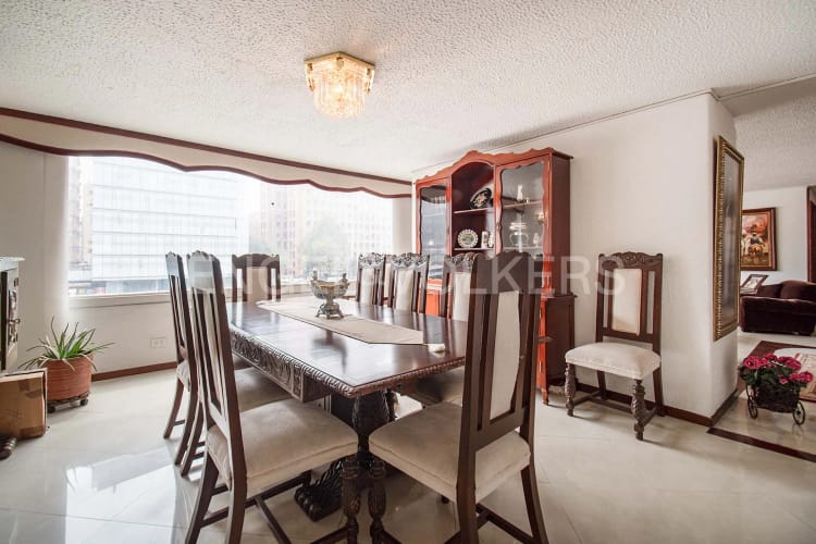 Apartamento de 3 alcobas en venta en Chicó Navarra, Bogotá, 204 m² · foto 5 de 19