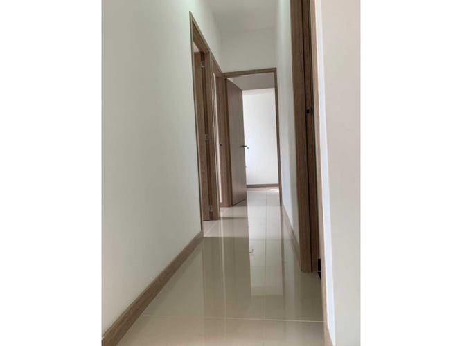 Apartamento de 3 alcobas en venta en Bellavista, Bello, 64 m² · foto 4 de 11