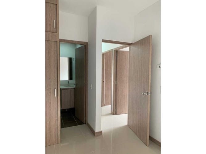 Apartamento de 3 alcobas en venta en Bellavista, Bello, 64 m² · foto 6 de 11