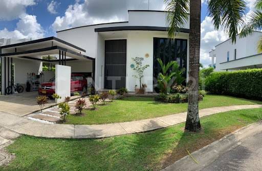 Casa de 4 alcobas en venta en Apiay, Villavicencio, 400 m² · foto 2 de 12