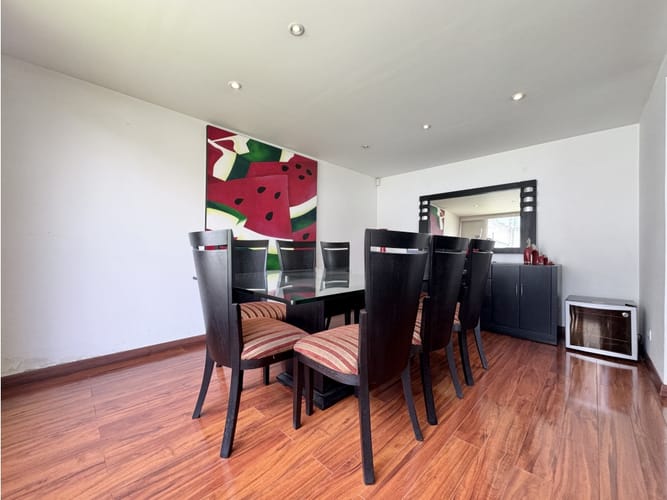 Casa de 3 alcobas en venta en Niza, Bogotá, 338 m² · foto 2 de 14