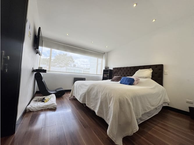 Casa de 3 alcobas en venta en Niza, Bogotá, 338 m² · foto 7 de 14
