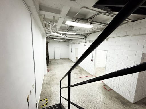 Bodega en arriendo en Las Vegas, Itagüí, 241 m² · foto 2 de 24