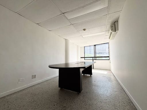 Bodega en arriendo en Las Vegas, Itagüí, 241 m² · foto 10 de 24