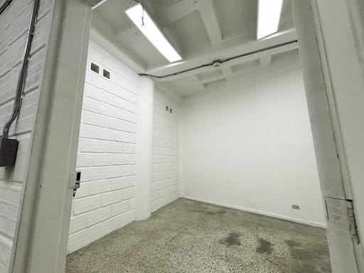 Bodega en arriendo en Las Vegas, Itagüí, 241 m² · foto 15 de 24