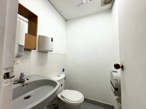 Bodega en arriendo en Las Vegas, Itagüí, 241 m² · foto 23 de 24