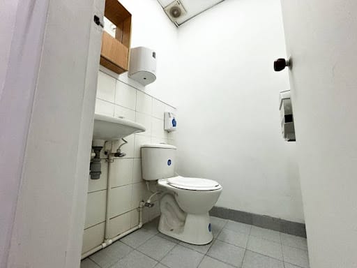 Bodega en arriendo en Las Vegas, Itagüí, 241 m² · foto 24 de 24