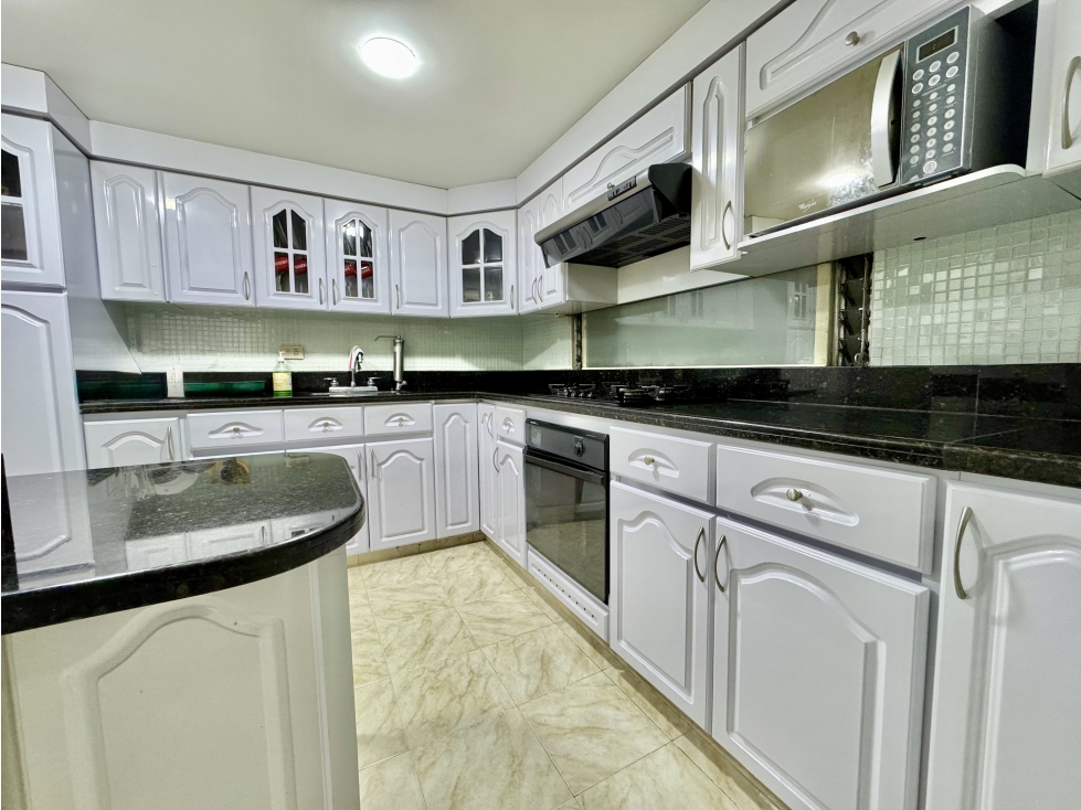 Apartamento en venta en Santa Barbara, Bogotá · foto 6 de 16
