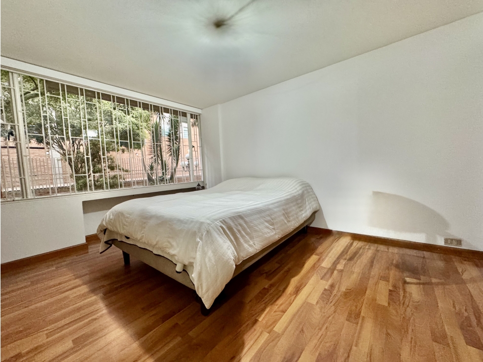 Apartamento en venta en Santa Barbara, Bogotá · foto 10 de 16