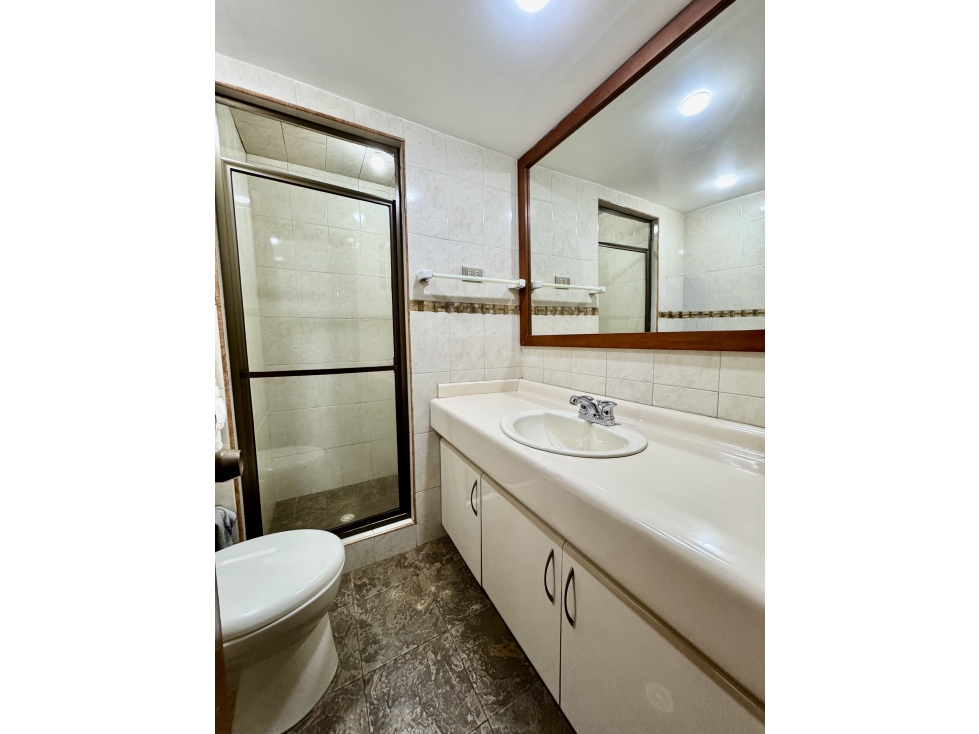 Apartamento en venta en Santa Barbara, Bogotá · foto 13 de 16