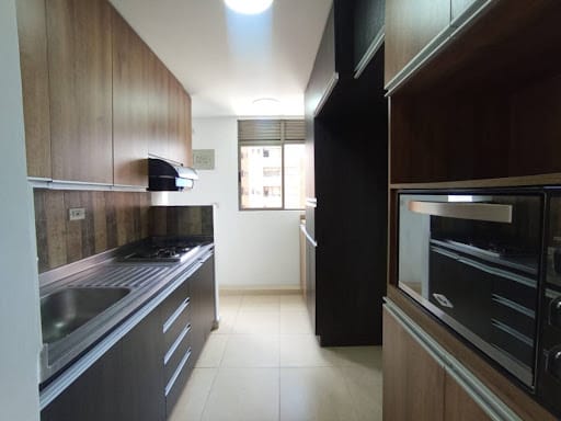 Apartamento de 3 alcobas en arriendo en Perpetuo Socorro, Medellín, 90 m² · foto 7 de 21