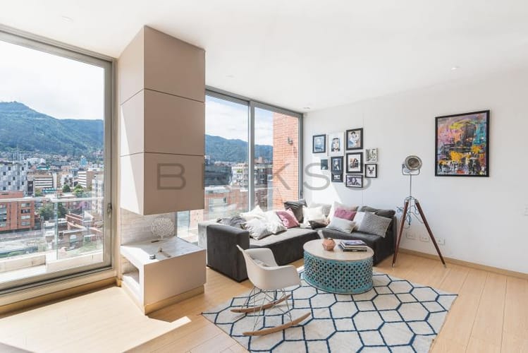 Apartamento de 2 alcobas en arriendo en Chico, Bogotá, 163 m² · foto 2 de 21