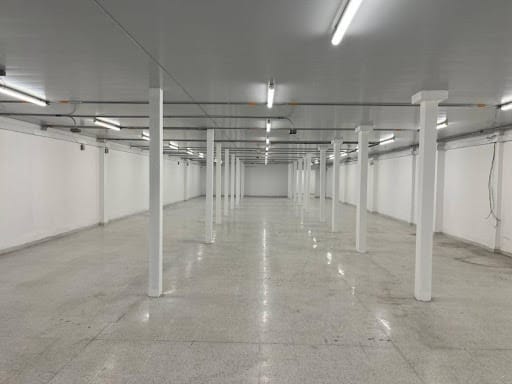 Local en arriendo en Estadio, Medellín, 350 m² · foto 2 de 5