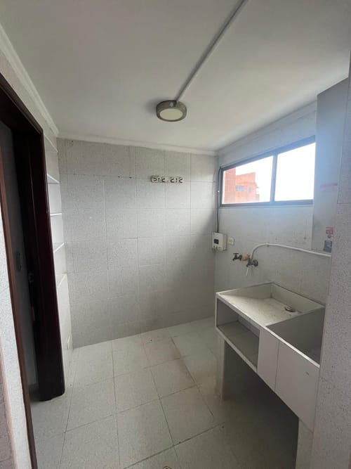 Apartamento de 4 alcobas en venta en Quintas De Don Simon, Cali, 168 m² · foto 8 de 24