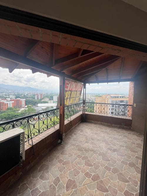 Apartamento de 4 alcobas en venta en Quintas De Don Simon, Cali, 168 m² · foto 16 de 24