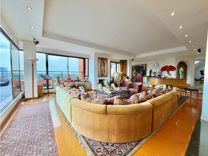 Apartamento de 4 alcobas en venta en Los Lagartos, Bogotá, 781 m² · foto 6 de 24