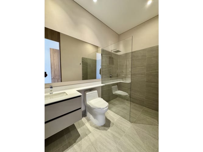 Apartamento de 3 alcobas en venta en Chico, Bogotá, 179 m² · foto 11 de 24