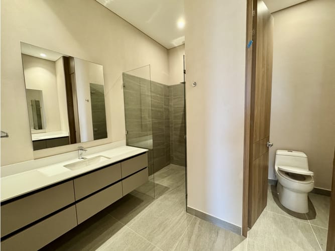 Apartamento de 3 alcobas en venta en Chico, Bogotá, 179 m² · foto 13 de 24