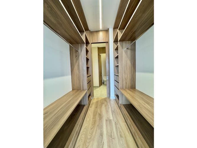 Apartamento de 3 alcobas en venta en Chico, Bogotá, 179 m² · foto 17 de 24