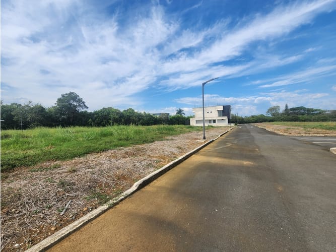 Lote en venta en Ciudad Country, Cali, 266 m² · foto 2 de 9