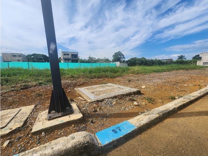 Lote en venta en Ciudad Country, Cali, 266 m² · foto 5 de 9