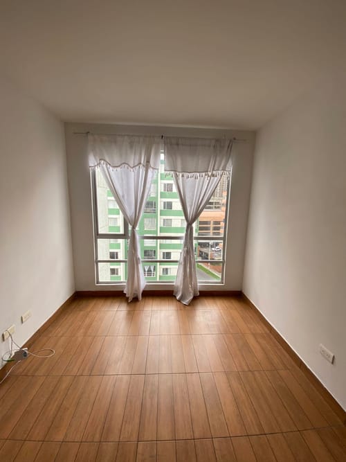 Apartamento de 3 alcobas en venta en Los Laureles, Pasto, 58 m² · foto 5 de 10