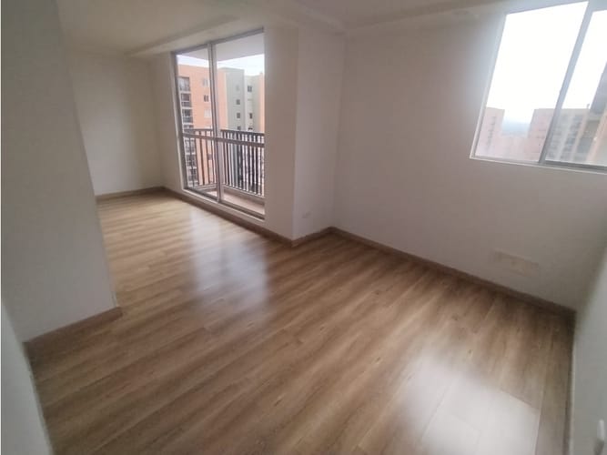 Apartamento de 2 alcobas en venta en La Prosperidad, Madrid, 64 m² · foto 3 de 20