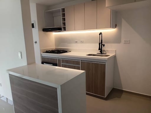 Apartamento de 2 alcobas en arriendo en El Porvenir, Rionegro, 58 m² · foto 2 de 14