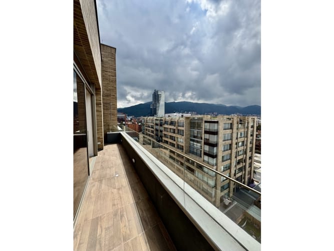 Apartamento en venta en Chico, Bogotá · foto 2 de 24